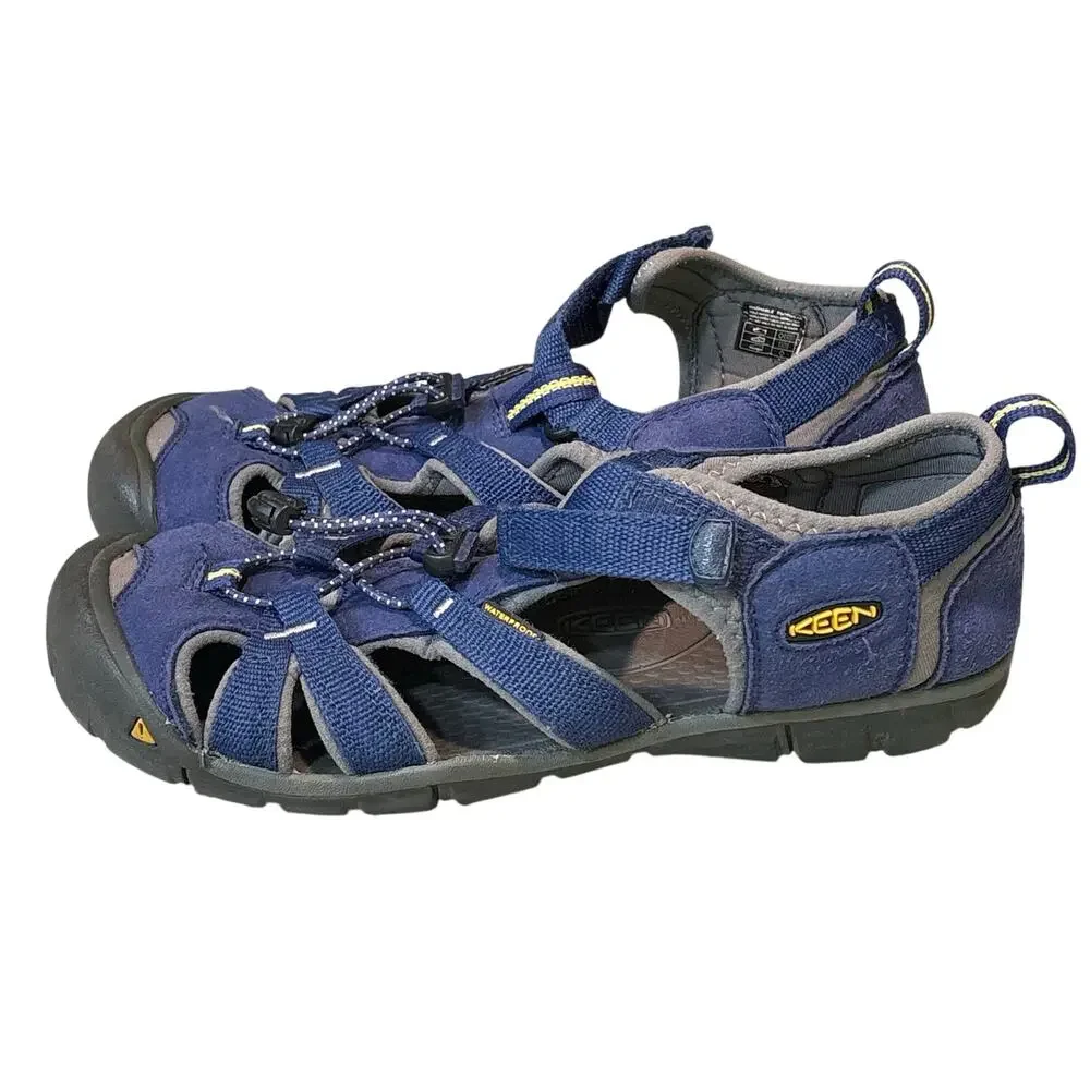 KEEN Boys Children's Newport H2 Outdoor Water Hiking Outdoors Sandals Size